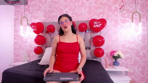 alexamoon 1  online show from February 14, 8:59 pm