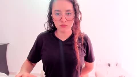 alexandra clauss online show from November 18, 5:38 pm