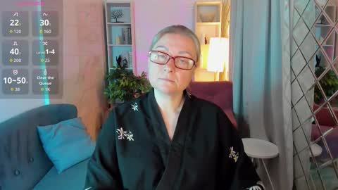 Alexandra online show from November 10, 3:04 pm