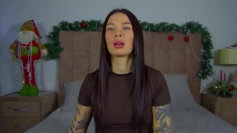 AlexandraBloom online show from December 21, 6:47 pm