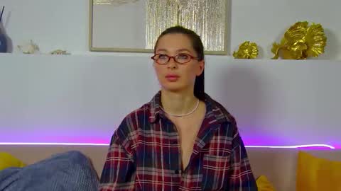 AlexandraBloom online show from November 6, 7:06 pm