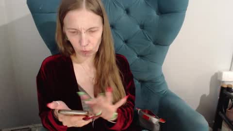 Alexandra online show from May 31, 3:44 pm