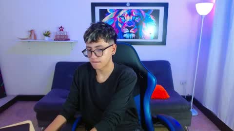 alex online show from May 4, 1:17 pm