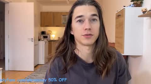           online show from November 11, 9:33 am