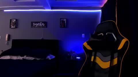 alexgiraldo__ online show from September 23, 2:00 pm