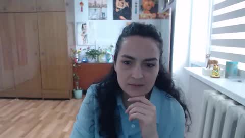 AlexisMillers online show from June 6, 10:43 am