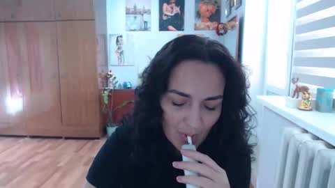 AlexisMillers online show from November 19, 11:20 am