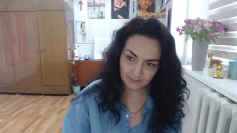 AlexisMillers online show from April 19, 9:21 am