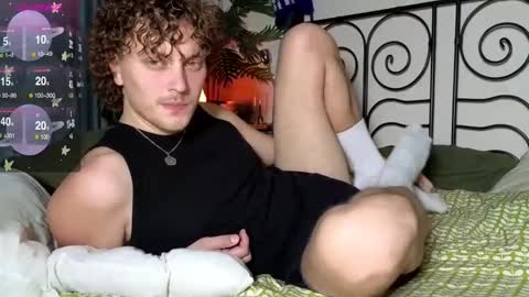 Snapshot of alexrhodesxxx chatting on October 30, 2:28 pm Alex online show from October 30, 2:28 pm