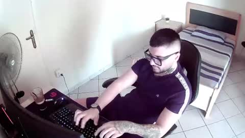 alexthepro00 online show from July 17, 1:35 pm