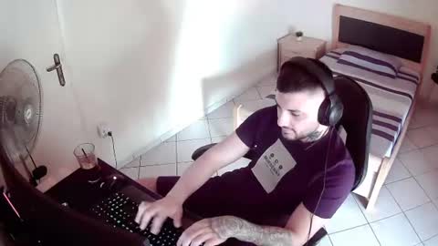 alexthepro00 online show from July 16, 7:22 am