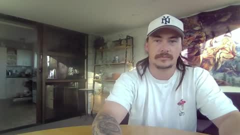 Alex online show from April 17, 4:37 am