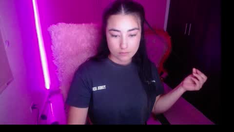 alexxa_1111 online show from September 20, 12:46 am