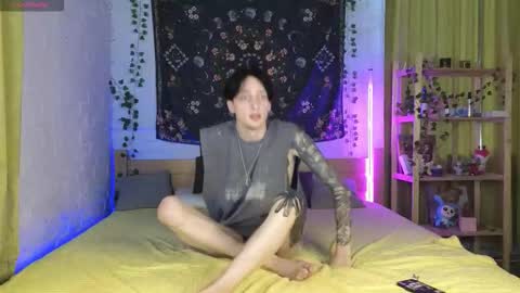 Alex online show from February 7, 3:09 am