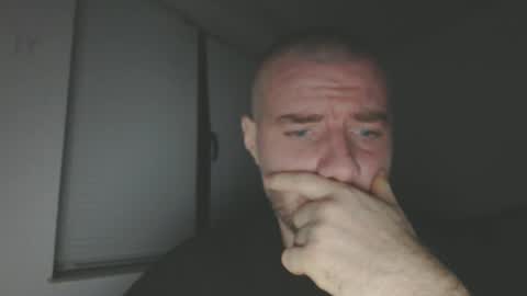 alfiesolomons87 online show from February 25, 9:18 pm