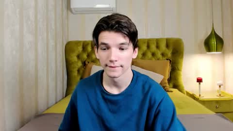 Snapshot of alfred_joness chatting on September 26, 6:43 am Alfred online show from September 26, 6:43 am