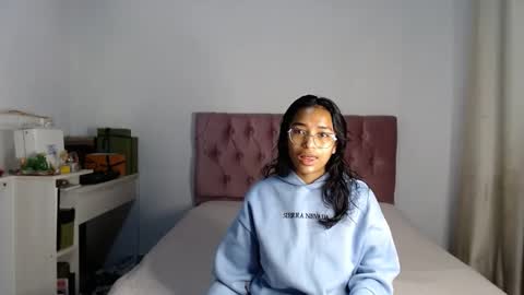 Snapshot of alia054 chatting on September 27, 2:15 pm Alia  online show from September 27, 2:15 pm