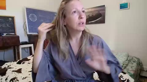 Alice online show from October 8, 7:14 am