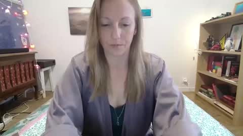 Alice online show from October 21, 3:05 pm