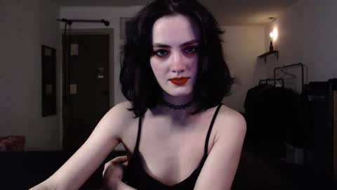 Alice online show from February 26, 8:45 pm