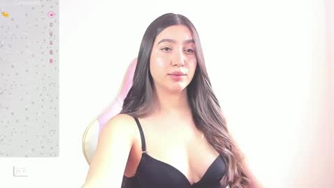 alice_love16 online show from January 27, 8:07 pm