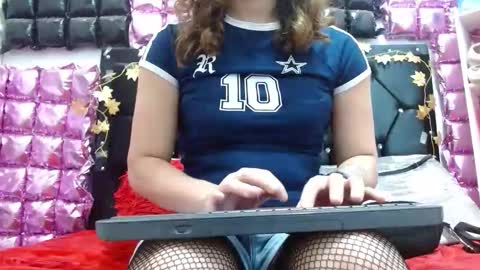 Snapshot of alice_magnus chatting on October 5, 2:57 pm alice online show from October 5, 2:57 pm