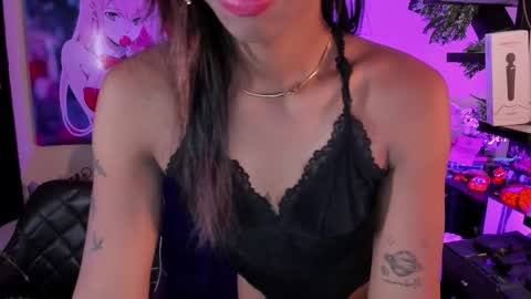    online show from November 22, 3:54 pm