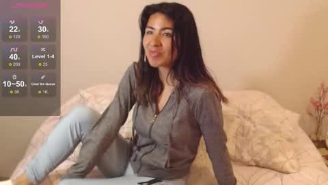 Snapshot of alice_middle01 chatting on September 29, 1:54 pm Alice online show from September 29, 1:54 pm