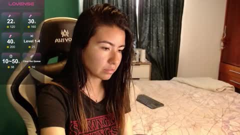 Alice online show from December 22, 6:14 pm