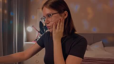 Alice online show from September 10, 4:52 pm