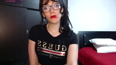 Snapshot of alice_mossa10 chatting on March 4, 12:39 am alice mossa online show from March 4, 12:39 am