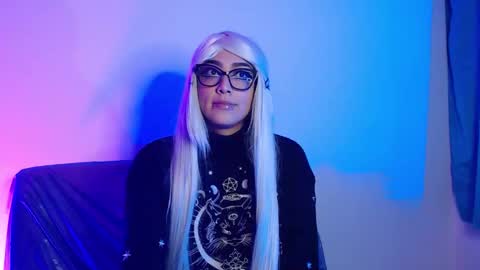      online show from January 15, 4:10 am