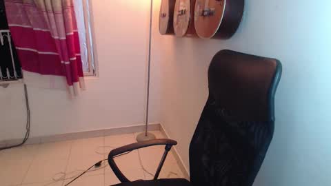 Alicia Aldara online show from November 26, 4:43 am