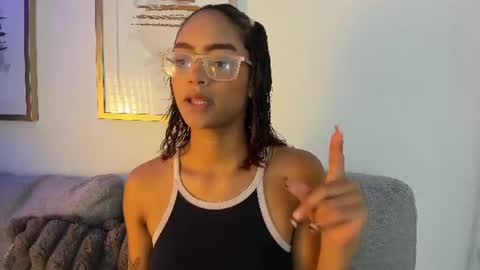 alice_simmons online show from July 7, 12:20 pm