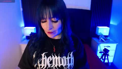 Alice online show from December 1, 6:50 pm