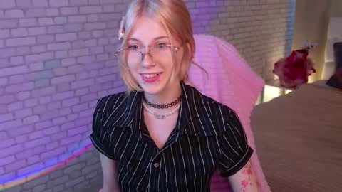 alice online show from February 21, 1:36 pm