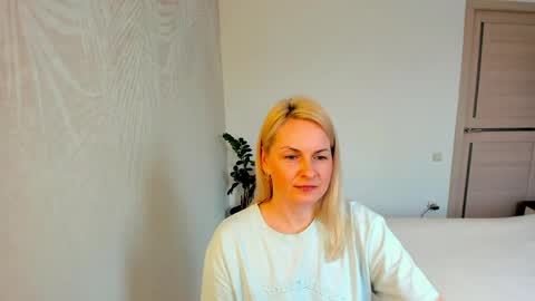 Alicee online show from March 26, 12:43 pm