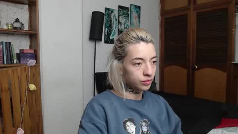 alicee_logan_ online show from March 22, 2:26 am