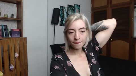 alicee_logan_ online show from March 2, 3:00 am