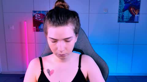 Alice online show from November 15, 5:53 am