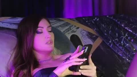 alicejameson online show from September 12, 10:12 pm