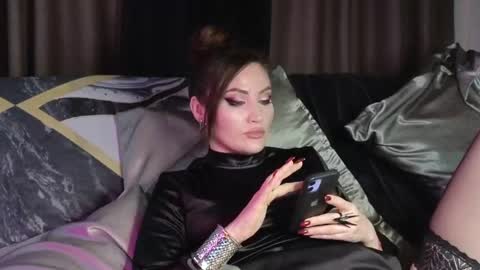 alicejameson online show from February 15, 6:55 pm