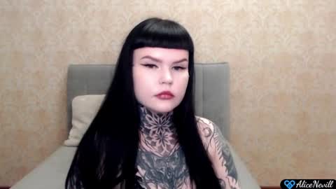 Alice online show from August 6, 2:59 pm