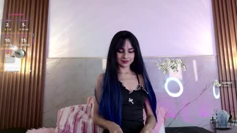 alicenoir_ online show from September 16, 10:46 pm