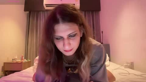 AlicePinkhead online show from May 11, 9:49 am