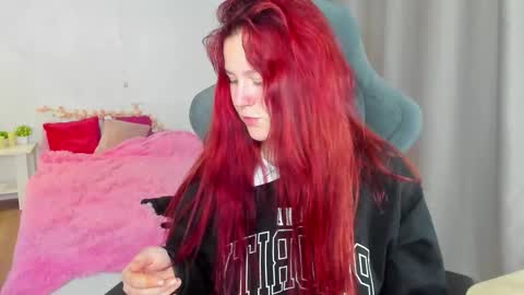 Alice online show from November 8, 6:33 pm