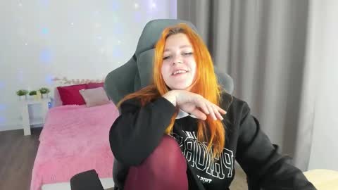 Snapshot of alicewinchesterr chatting on October 3, 6:16 pm Alice online show from October 3, 6:16 pm