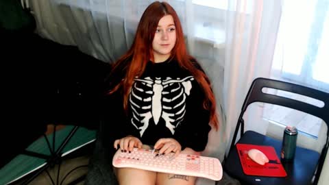 Snapshot of alicewinchesterr chatting on January 14, 9:56 am Alice online show from January 14, 9:56 am