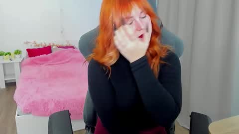 Snapshot of alicewinchesterr chatting on October 22, 12:40 pm Alice online show from October 22, 12:40 pm