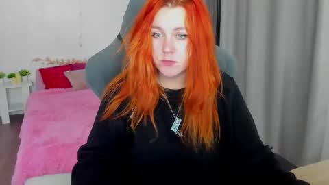 Snapshot of alicewinchesterr chatting on October 14, 4:54 pm Alice online show from October 14, 4:54 pm